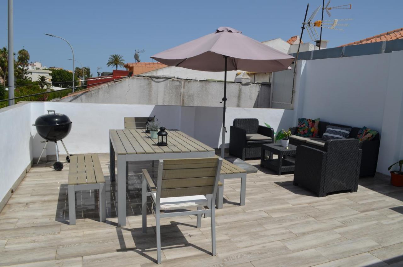 Pedregalejo Beach House Малага Екстериор снимка