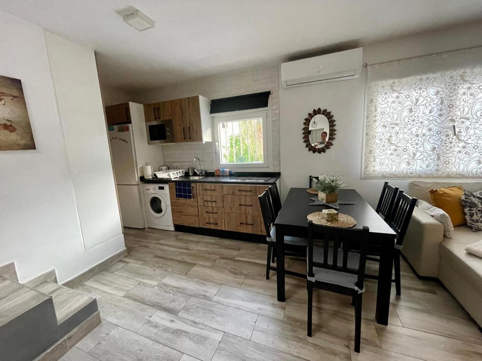 Pedregalejo Beach House Малага Екстериор снимка